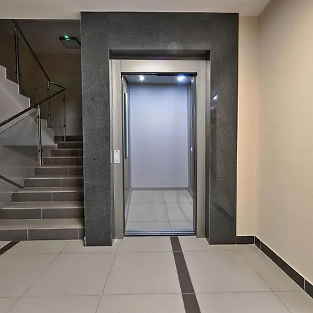 Apartment 3rooms Uno 4